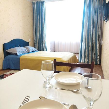 Apartamento Aura On Kievskaya, 168 Bishkek Exterior foto